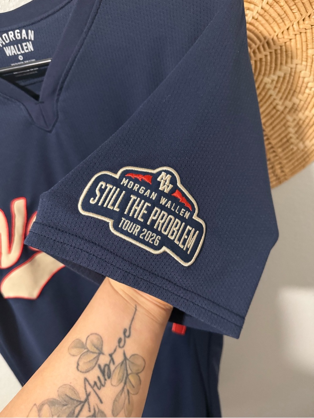 NWOT- Morgan Wallen Navy 'Wallen' Baseball Jersey with Red 7 - Picture 2 of 3
